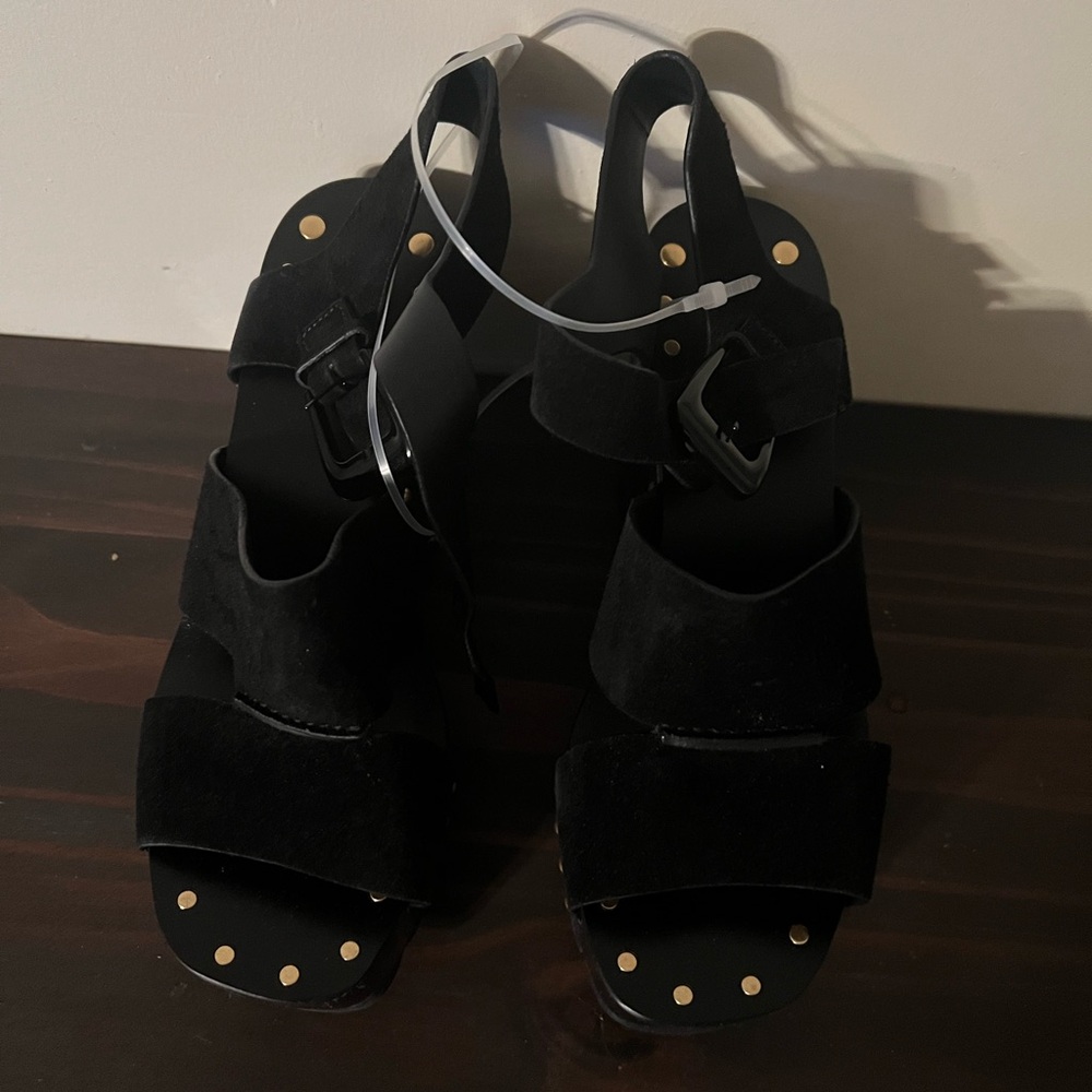 Brand new clogs